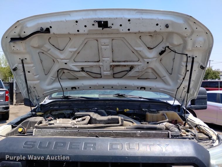 image for item LO9032 2011 Ford F550 Super Duty XL utility / service truck