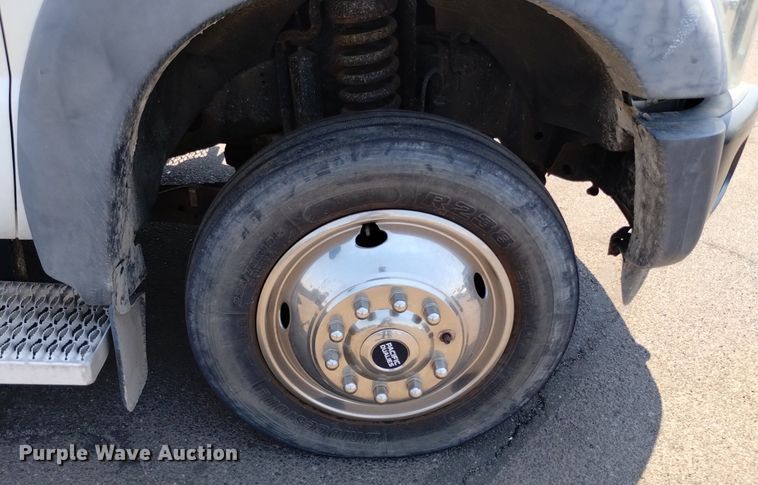 image for item LO9032 2011 Ford F550 Super Duty XL utility / service truck