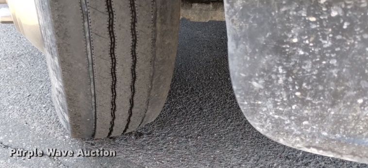 image for item LO9032 2011 Ford F550 Super Duty XL utility / service truck