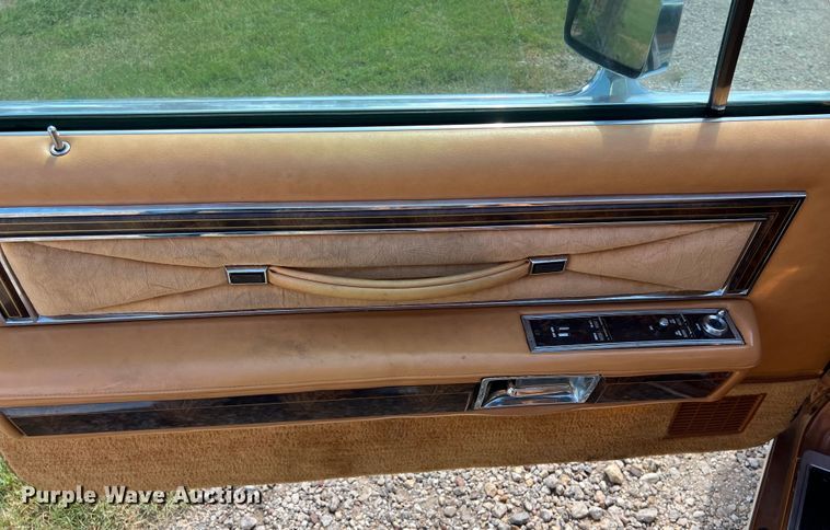 image for item LV9014 1978 Lincoln Continental coupe