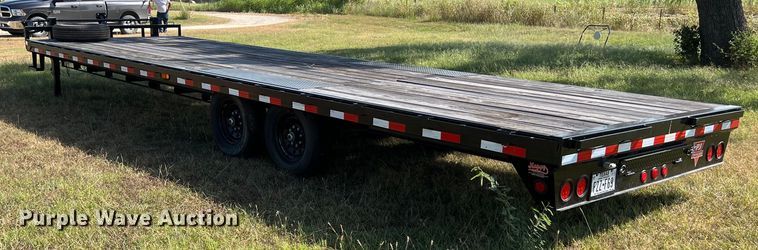 image for item LV9017 2021 PJ Trailer Mfg Co. Deckover F8282 equipment trailer