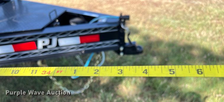 image for item LV9017 2021 PJ Trailer Mfg Co. Deckover F8282 equipment trailer