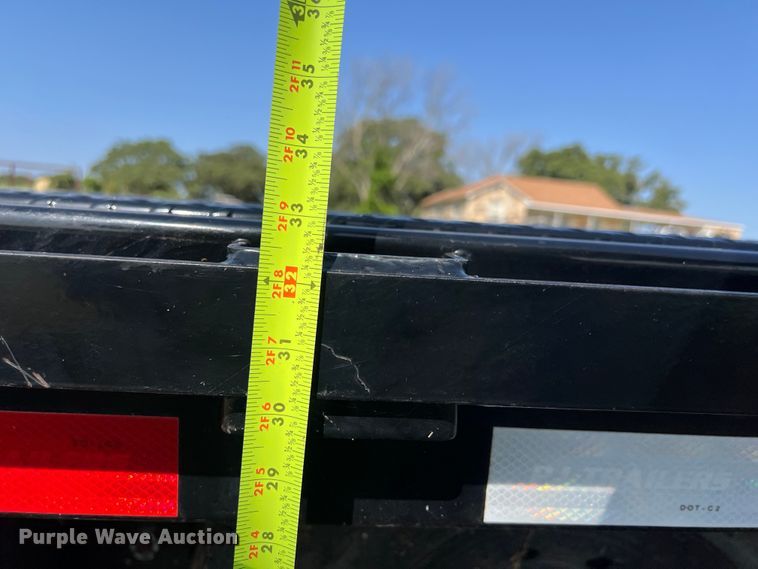 image for item LV9017 2021 PJ Trailer Mfg Co. Deckover F8282 equipment trailer