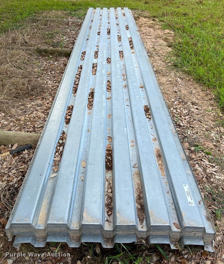 image for item LV9023 Approximately 22 sheets of 20' L x 36