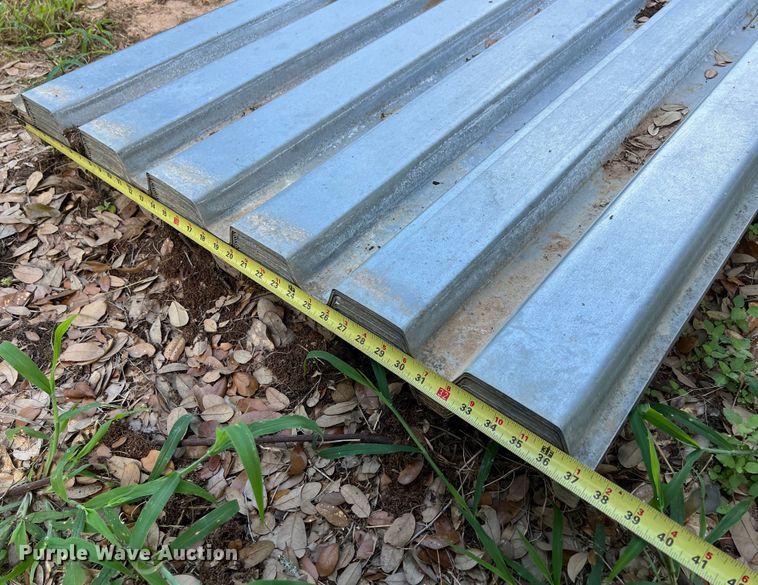 image for item LV9023 Approximately 22 sheets of 20' L x 36