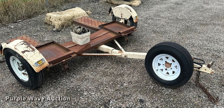 image for item MU9935 1999 Master Tow car dolly