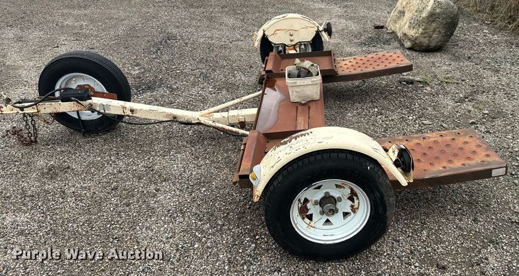 image for item MU9935 1999 Master Tow car dolly