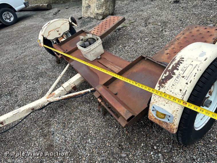 image for item MU9935 1999 Master Tow car dolly