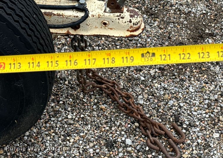 image for item MU9935 1999 Master Tow car dolly