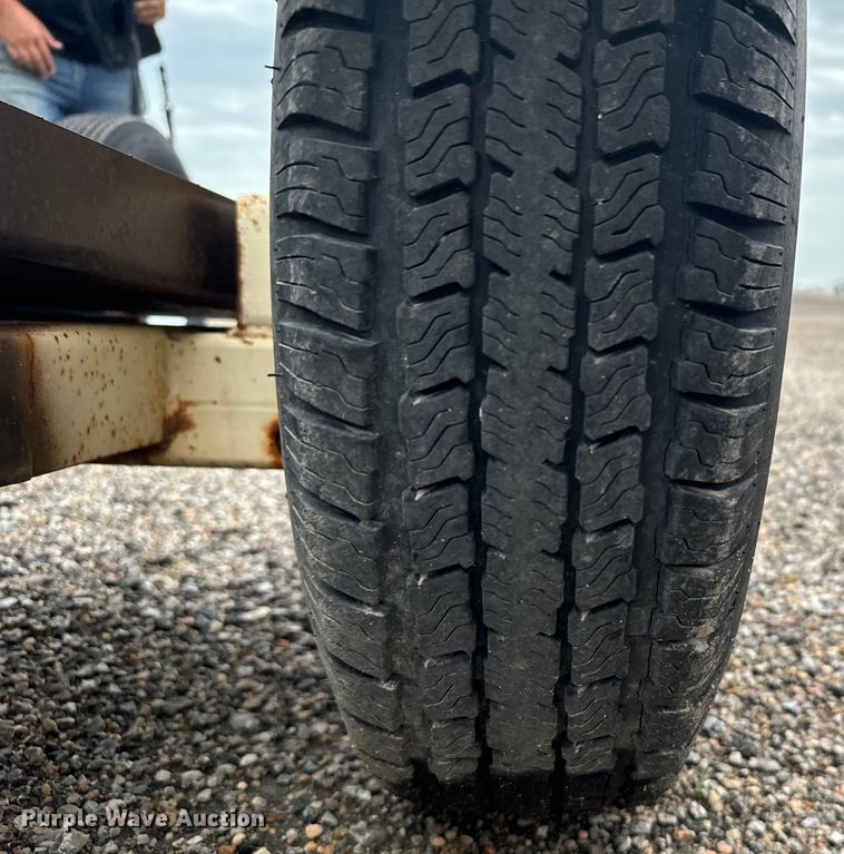 image for item MU9935 1999 Master Tow car dolly