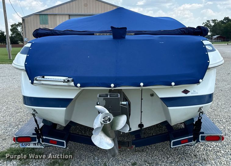 image for item MU9956 2002 Cobalt 226 boat