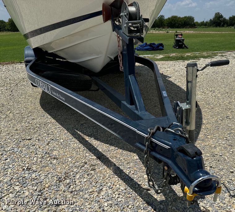 image for item MU9956 2002 Cobalt 226 boat