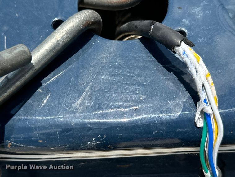 image for item MU9956 2002 Cobalt 226 boat