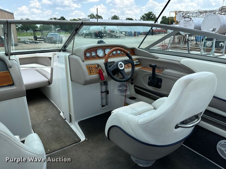 image for item MU9956 2002 Cobalt 226 boat