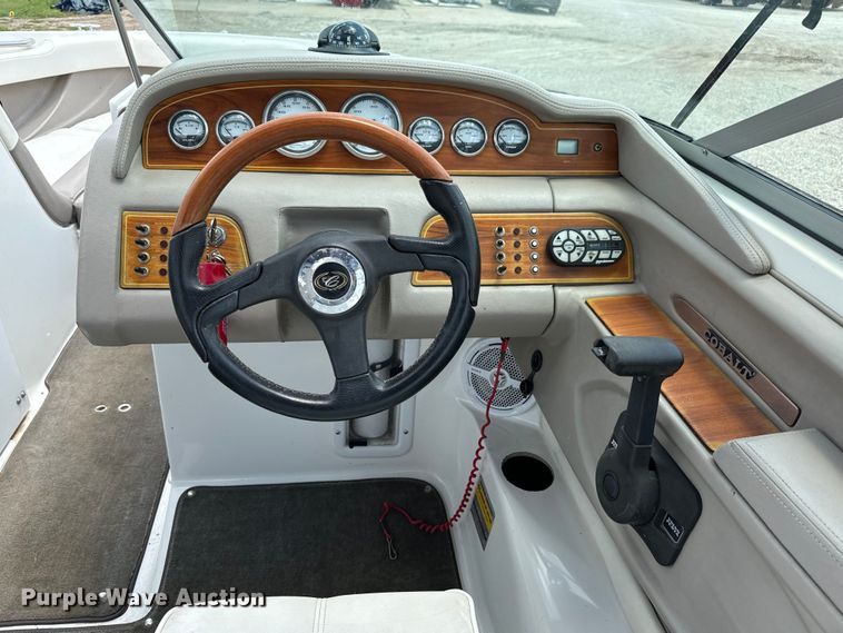 image for item MU9956 2002 Cobalt 226 boat