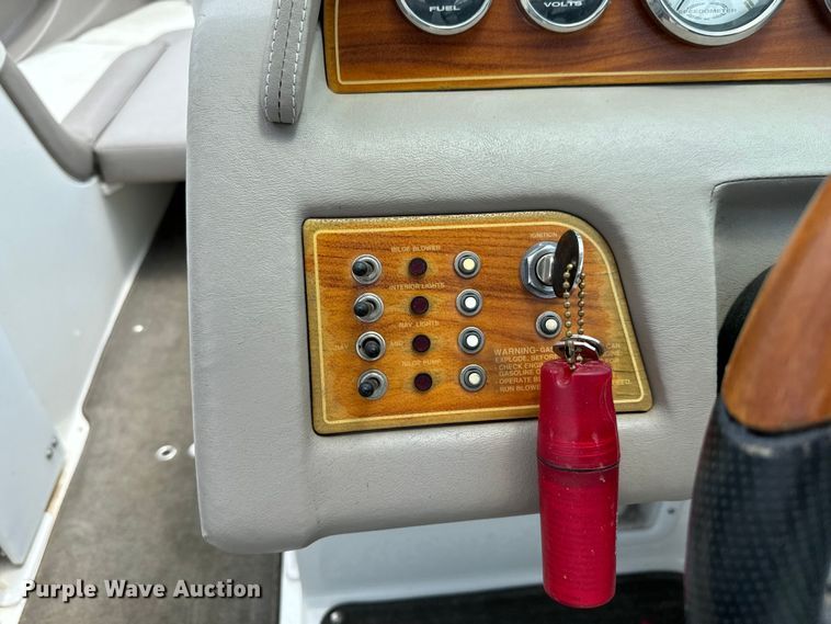 image for item MU9956 2002 Cobalt 226 boat