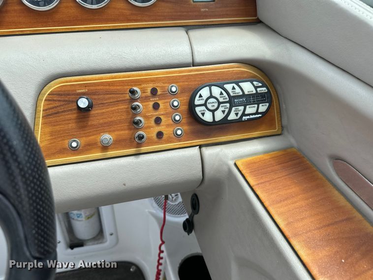 image for item MU9956 2002 Cobalt 226 boat