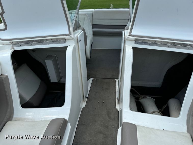 image for item MU9956 2002 Cobalt 226 boat