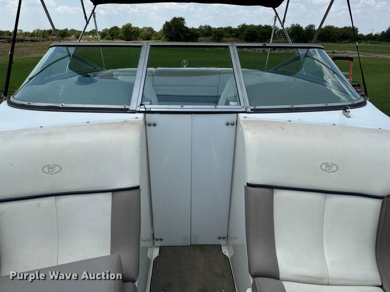 image for item MU9956 2002 Cobalt 226 boat