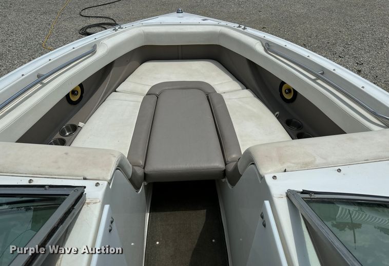 image for item MU9956 2002 Cobalt 226 boat