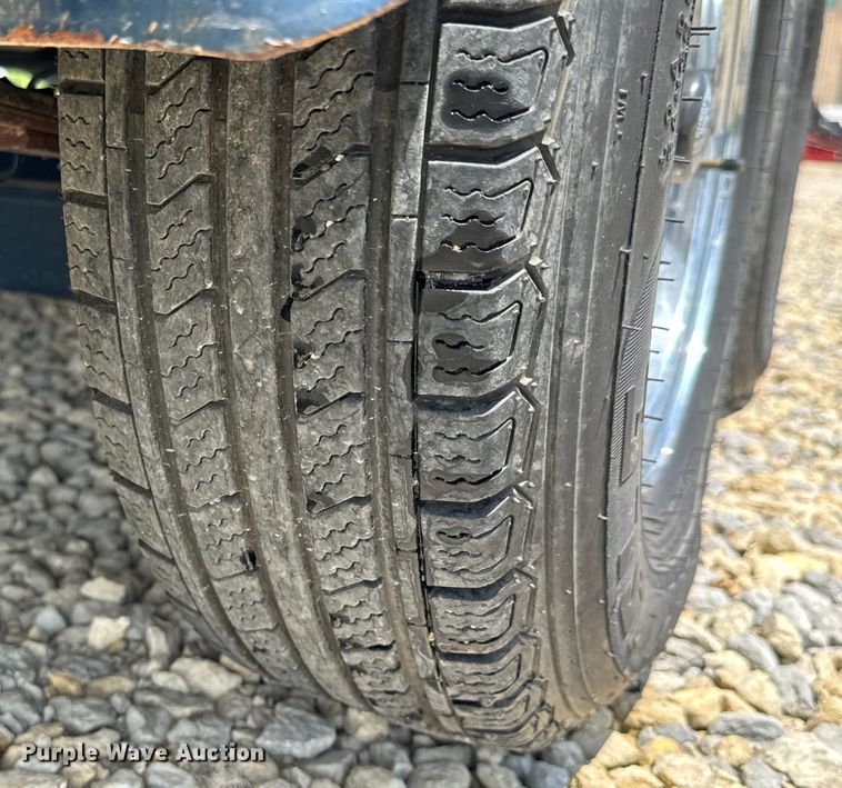 image for item MU9956 2002 Cobalt 226 boat