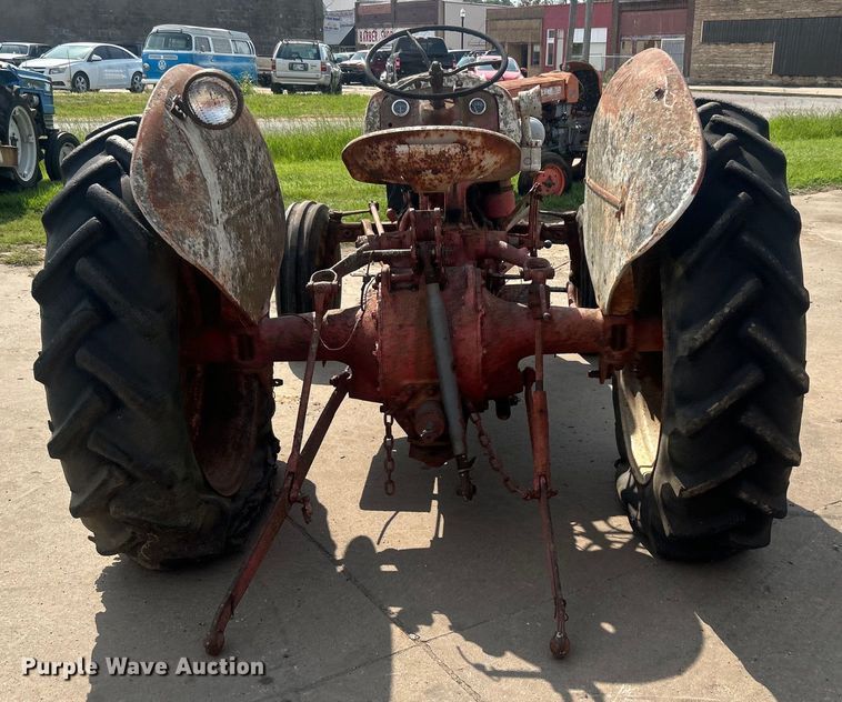 image for item NB9434 Ford F8N tractor