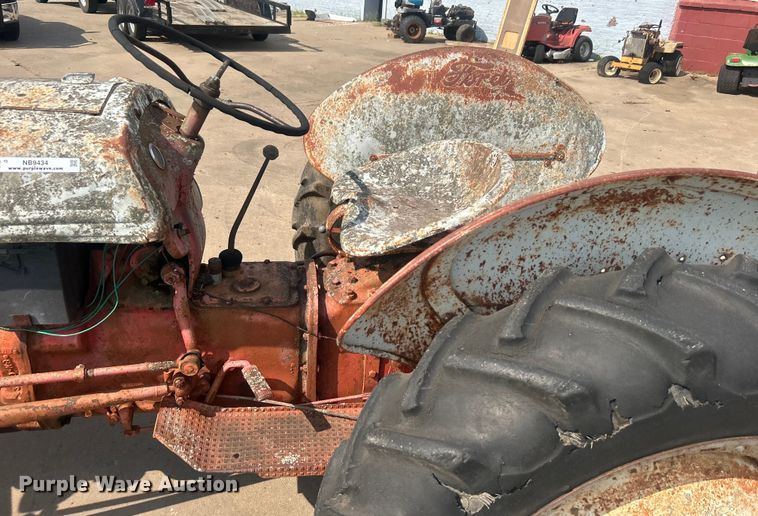image for item NB9434 Ford F8N tractor