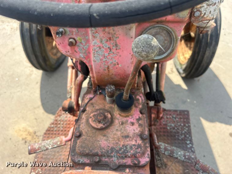 image for item NB9434 Ford F8N tractor