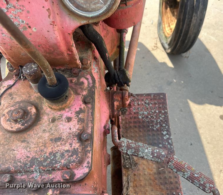 image for item NB9434 Ford F8N tractor