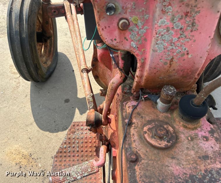 image for item NB9434 Ford F8N tractor