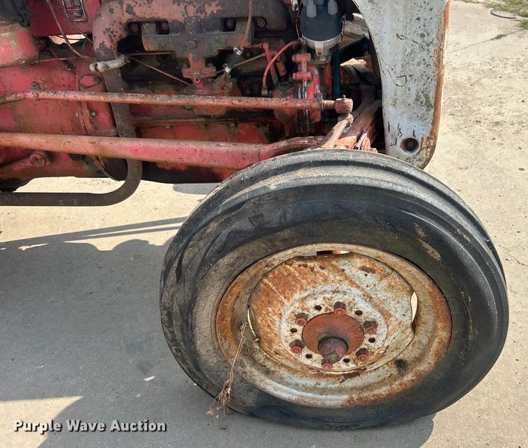 image for item NB9434 Ford F8N tractor