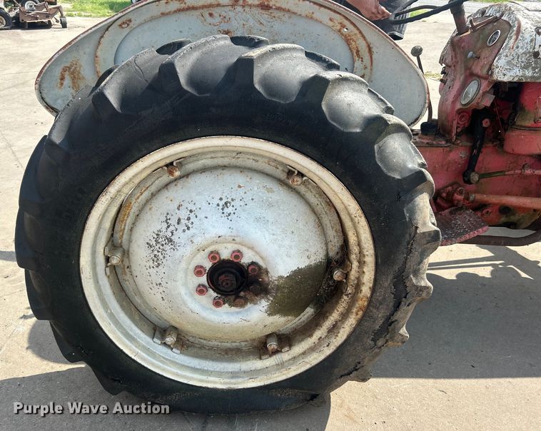 image for item NB9434 Ford F8N tractor