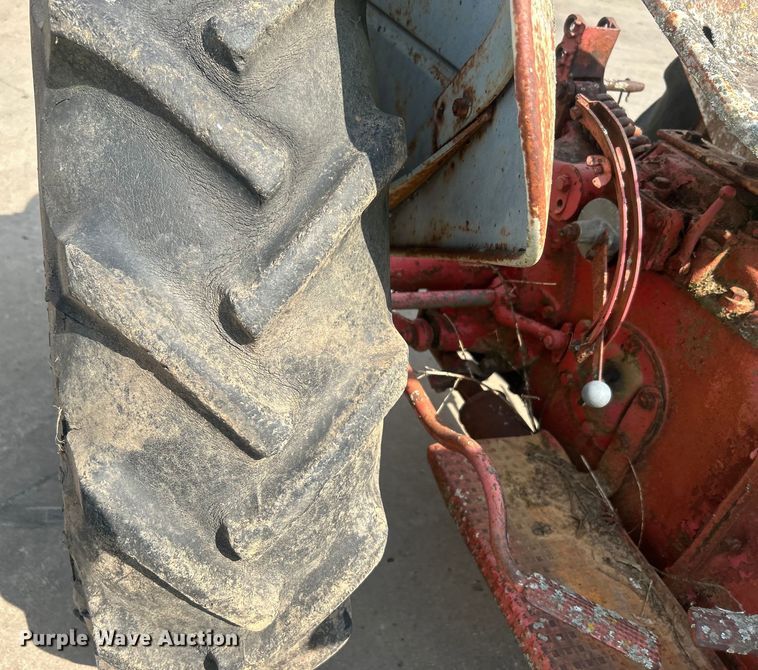 image for item NB9434 Ford F8N tractor