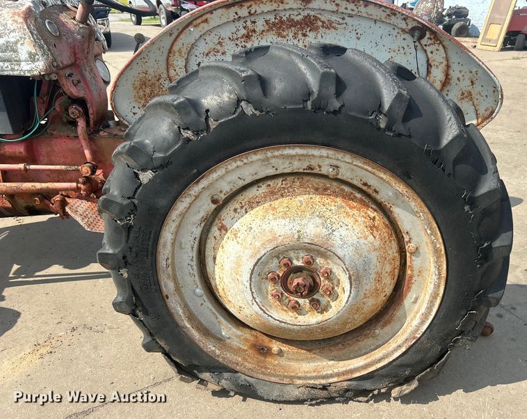 image for item NB9434 Ford F8N tractor
