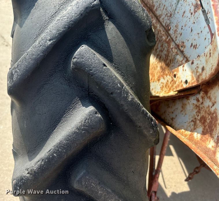 image for item NB9434 Ford F8N tractor