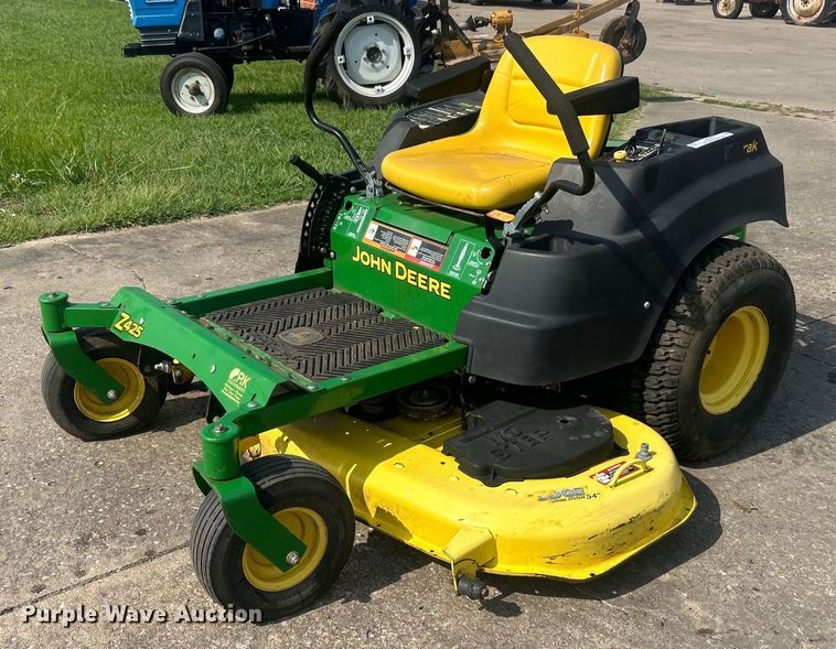 image for item NB9435 2012 John Deere  Z425 ZTR lawn mower