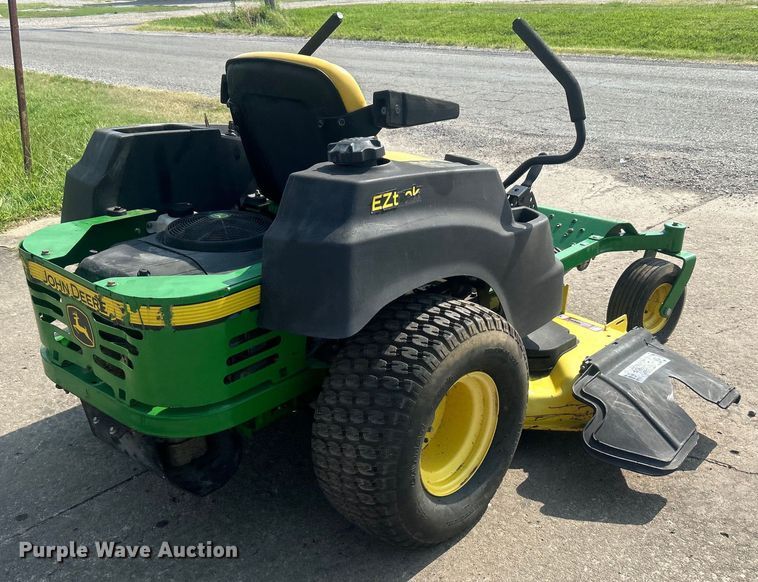 image for item NB9435 2012 John Deere  Z425 ZTR lawn mower