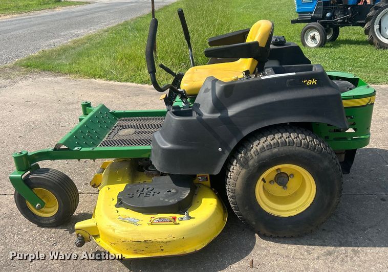 image for item NB9435 2012 John Deere  Z425 ZTR lawn mower