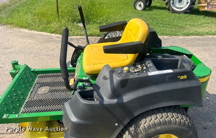 image for item NB9435 2012 John Deere  Z425 ZTR lawn mower