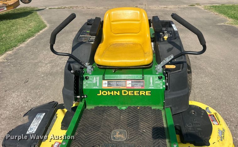 image for item NB9435 2012 John Deere  Z425 ZTR lawn mower