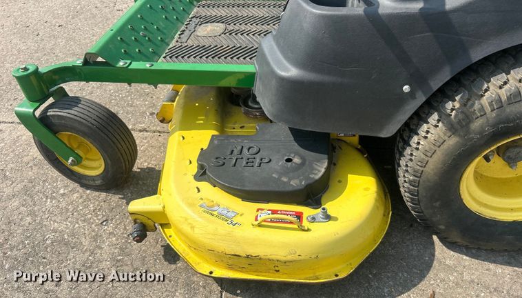 image for item NB9435 2012 John Deere  Z425 ZTR lawn mower