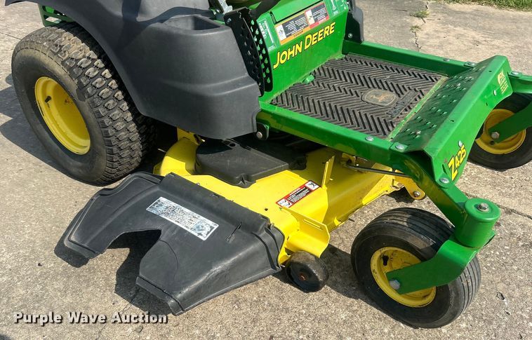 image for item NB9435 2012 John Deere  Z425 ZTR lawn mower