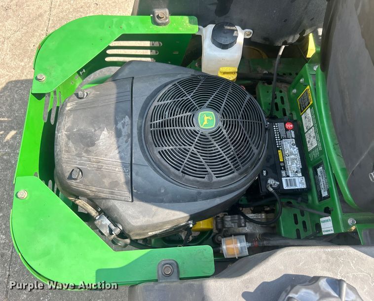 image for item NB9435 2012 John Deere  Z425 ZTR lawn mower