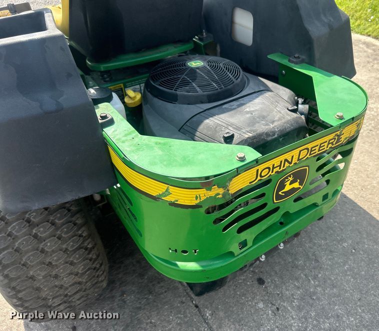 image for item NB9435 2012 John Deere  Z425 ZTR lawn mower