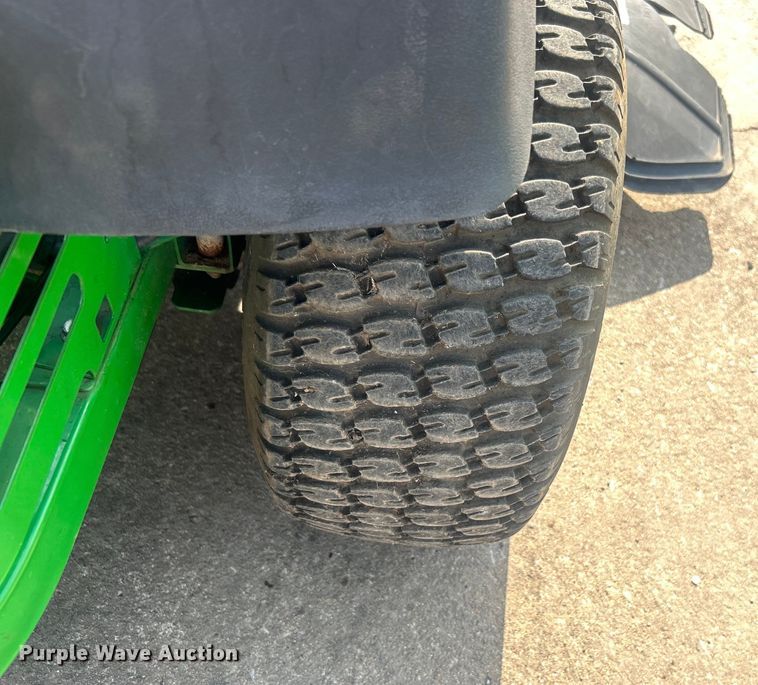 image for item NB9435 2012 John Deere  Z425 ZTR lawn mower