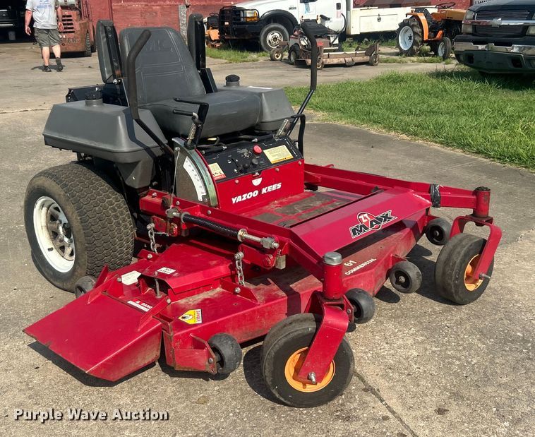 image for item NB9436 Yazoo/Kees ZT Max ZTR lawn mower