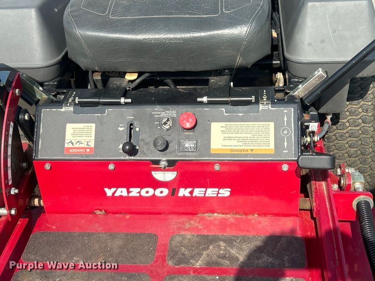 image for item NB9436 Yazoo/Kees ZT Max ZTR lawn mower