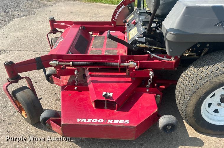 image for item NB9436 Yazoo/Kees ZT Max ZTR lawn mower