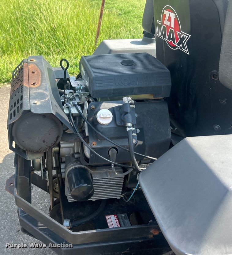 image for item NB9436 Yazoo/Kees ZT Max ZTR lawn mower