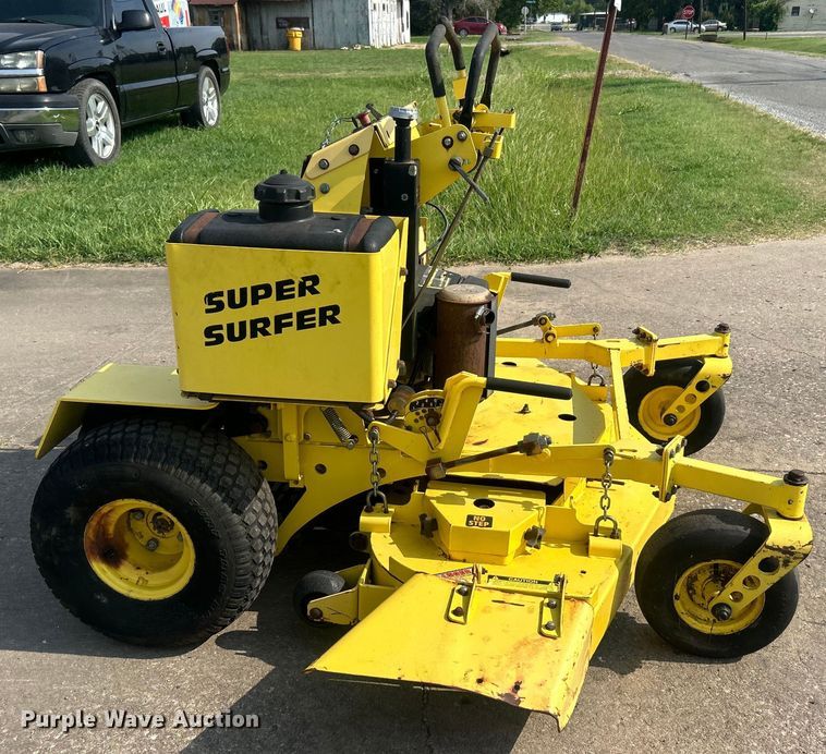 image for item NB9443 Great Dane GDSSZ17KAE ZTR lawn mower